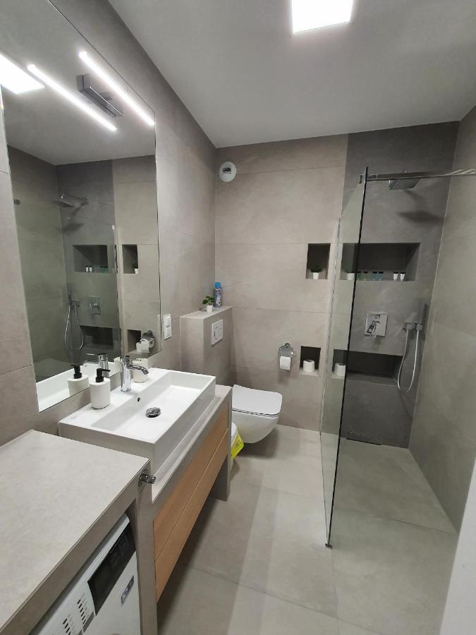 Apartament De Lux Apart 45 Grabiszynska Wrocław Extérieur photo